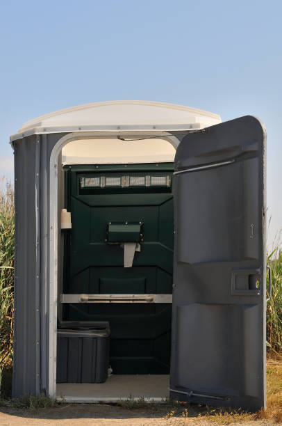 Best Affordable portable toilet rental  in Eleanor, WV